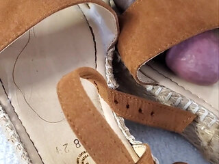 mechanic found college student wedge heels in  van