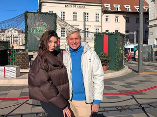 Anna Bella  VR Behind The Scenes Part One - Crazy Old Reality