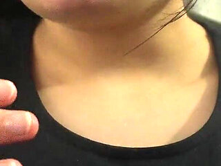 Chewing Gum While Eating? You Wont Believe This Habit!