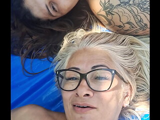 Naturismo com sensualidade e sacanagens