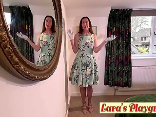 First Spring Rub with British Mature Lassie Lara Latex