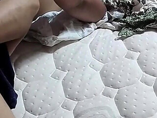 A Moroccan Prostitute Gets Fucked by a Tunisian Man with a Big Dick in a Hotel