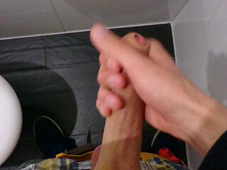Huge Load of Cum in public toilet