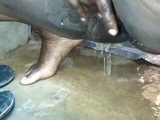 She Squirts Herself, Unfaithful Woman