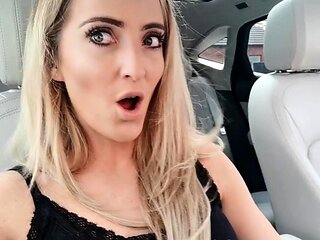 amateur blonde solo webcam