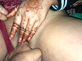 Hindi talk & Fingering just saved Pussy