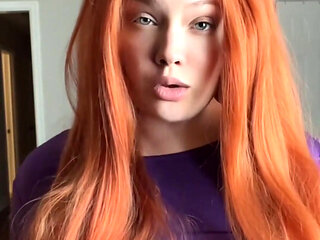 Daphne Fucks Her Pretty Pussy for You