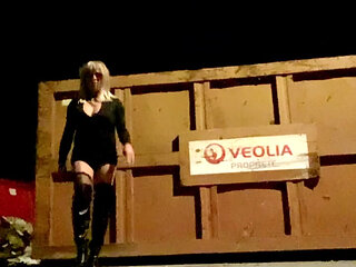 Sandra slut, shows off and piss at night