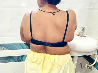 Desi Aunty Hot Sex with Shila Porn - Indian Big Ass Cowgirl Fucking in 4K