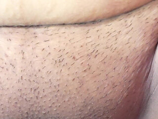 A Stepbrother Saw His Stepsister Naked-without Any Clothes