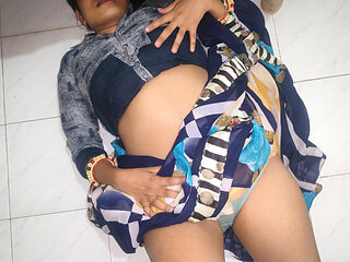 Stepmother Gets Stuck Under the Bed, Stepson Accidentally Seeing Her Big Ass, Fucks Her