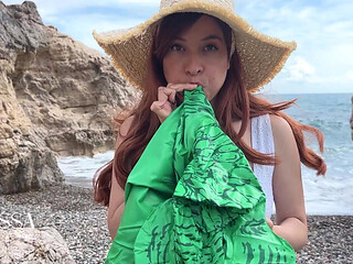 Vlog Lissa Brown Goes to a Nudist Beach to Film a Custom Video