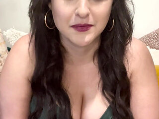 The Adventures of Josie Jaxxon! First Threesome with a Girl! 