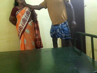 Beautiful Tamil Mature in Saree Takes Monster Cock Hardcore Creampie