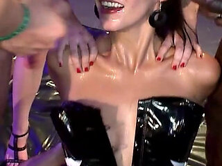 Devot Viktoria and Hanna Sperma Piss Orgy