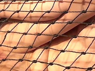 Alice Trapped and Dangling in Net Getting Vibed