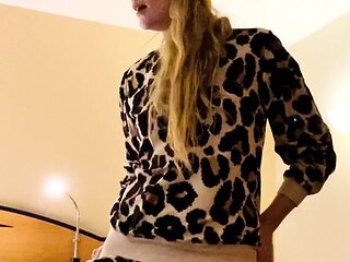 Mature blonde enjoys some hardcore masturbation action