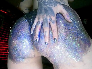 Big butt oil massage and colourful glitters