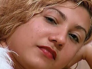 Aline Blonde with a beautiful and hot ass, moaning and cumming, giving her pussy and very tasty ass for two: Porn