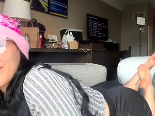 FootguyAllan - Worshipping Mfyt Pretty Soft Feet (Re