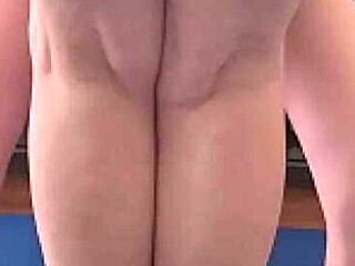 Amateur MILF Momma Vee in Nude Yoga!