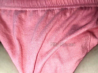 Wife Ki Bahan Ko Nahate Samaye Dekha Boli Land Khada Kar Ke Mere Chut Me Dalo Na