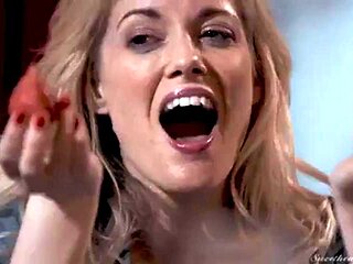 Lesbian sex video: Licking, Amateur  Bongacams Porn