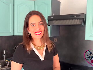 Joy, 29 ans, veut exp&eacute_rimenter le sexe face cam&eacute_ra