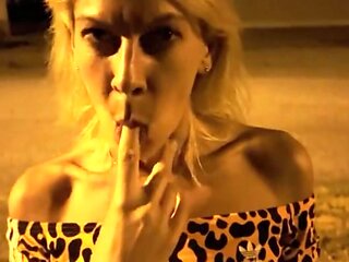 coquine allemande se fait prendre dans la rue