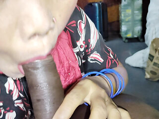 Indian hot Village girl hot XXX cum in mouth video scene.