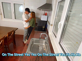 Horny Girlfriend Gets Fucked in the Kitchen and Gets Cum on Her Feet