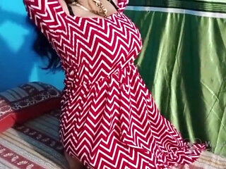 Desi Bhabhi's Pussy Exposed