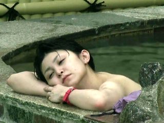 Cute Lady With A Nice Body At The Onsen