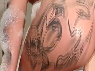 Anal Temptation in the Jacuzzi