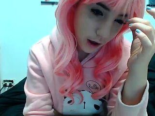 Petite amateur redheaded teen pisses and sucks cock