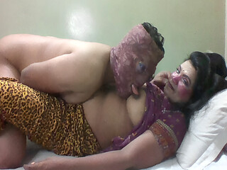 Busty wife cheatting and giving chance to unknown men