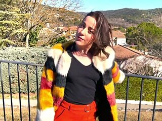 Rose, 20 years old, veterinary student in Lille! - Jacquie et Michel TV