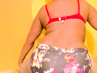 WILD CRAZY GOOD EBONY TWERK (Name - Alliyah Alecia Scott)