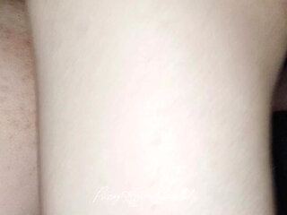 18 yr old pinay wet and creamy pussy