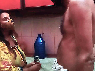 Malik ny House maid ko Kitchen sy room mai bulaya aur Nanga kr k Big Boobs chusny lga Hindi Audio Indian Desi Sex