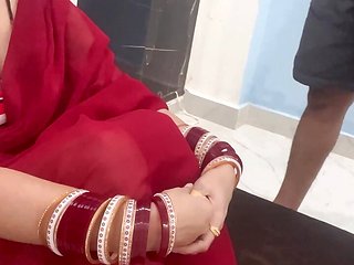 Desi Wife Ne Massage Ki Apne Pati ki  aur Chudai Karwaayi