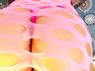 Sexy huge ass latina amateur rides fetish dudes cock