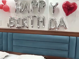 Bhabhi Ne Birthday per Dever Ko Surprise Diya or Apni Chut Di Gift Mein