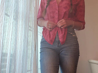 Sexy Cowgirl Gives You a JOI