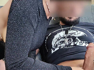 Fucking a Hot MILF While She Play with a Sex Doll