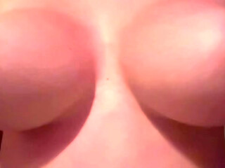 Italiam big tits Milf Artemisia Love making her juicy tits bounce
