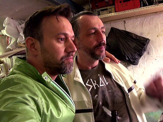 Sexy MILF gets a warm fuck and a warm load on her face