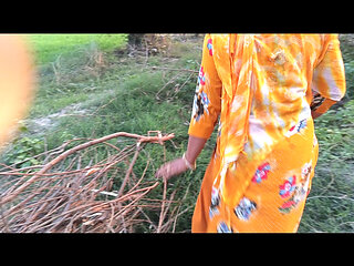 Once again the brother-in-law fucked the new sister-in-law in the mustard field.outdoor sex