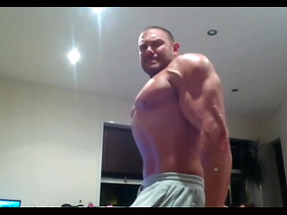 MUSCLE WORSHIP AND JERKING WITH HUGE CUMSHOT