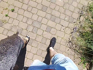 I Caught a Sexy MILF in the Park for a Sex Party